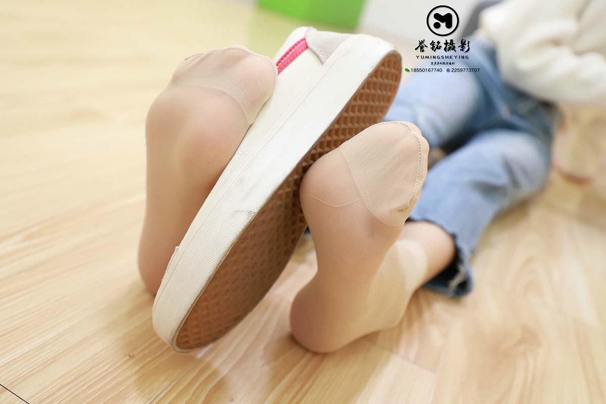 [誉铭传媒]袜足摄影 2019年 NO.072 YMCM誉铭传媒-第1张