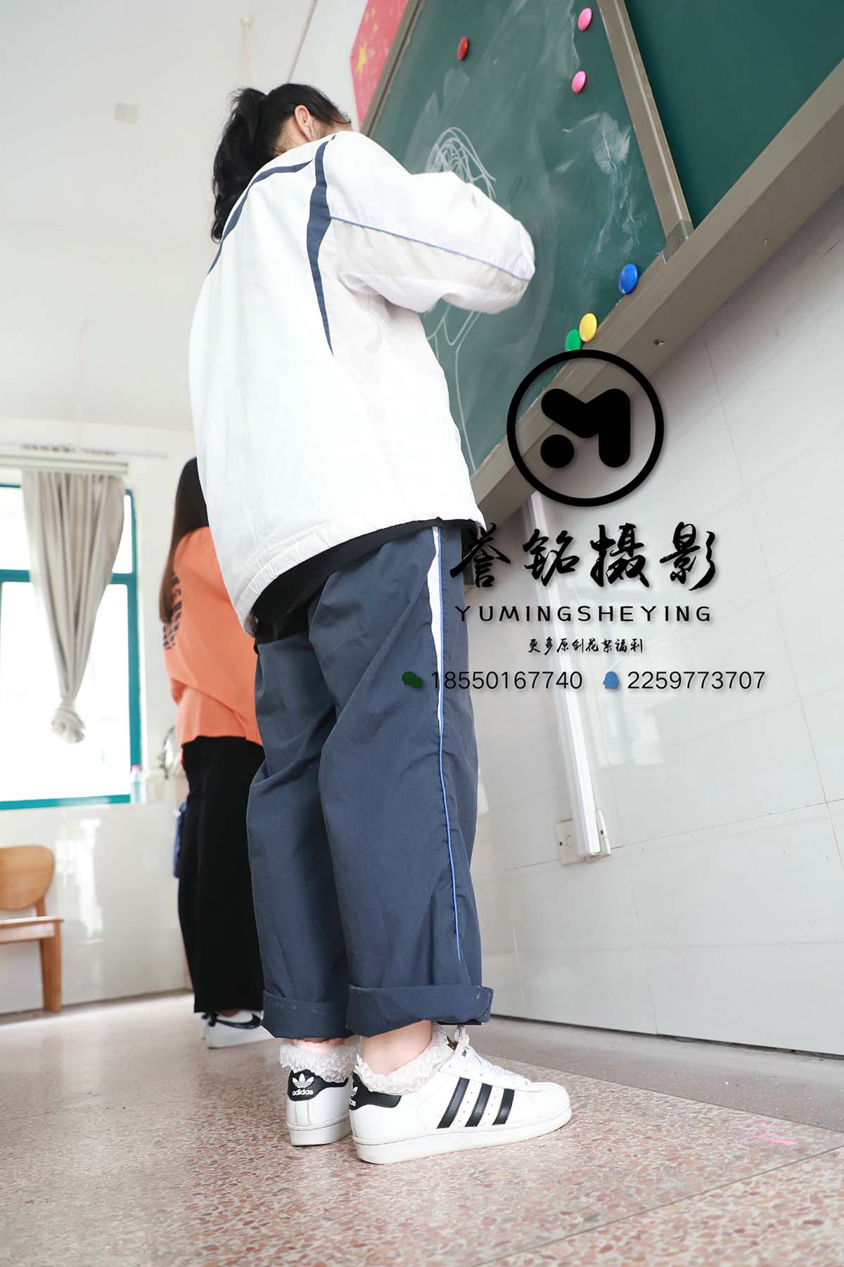 [誉铭传媒]袜足摄影 2019年《2019.07.10定制作品》 YMCM誉铭传媒-第2张