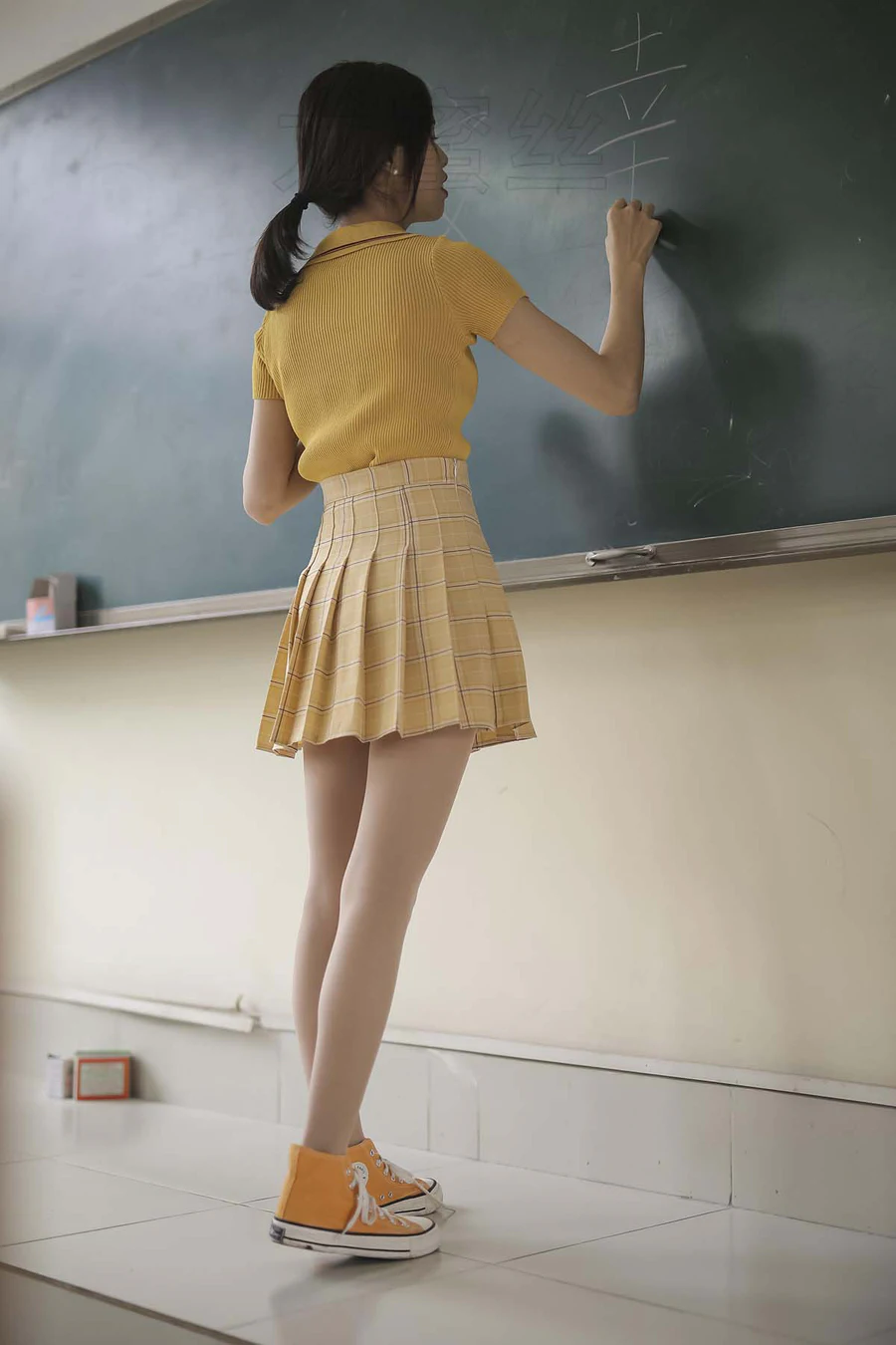 [尤蜜丝]穿搭写真 NO.010 YMS尤蜜丝-第1张