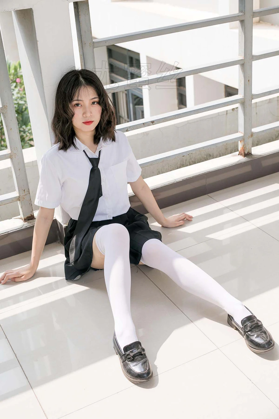 [尤蜜丝]穿搭写真 NO.005 YMS尤蜜丝-第1张