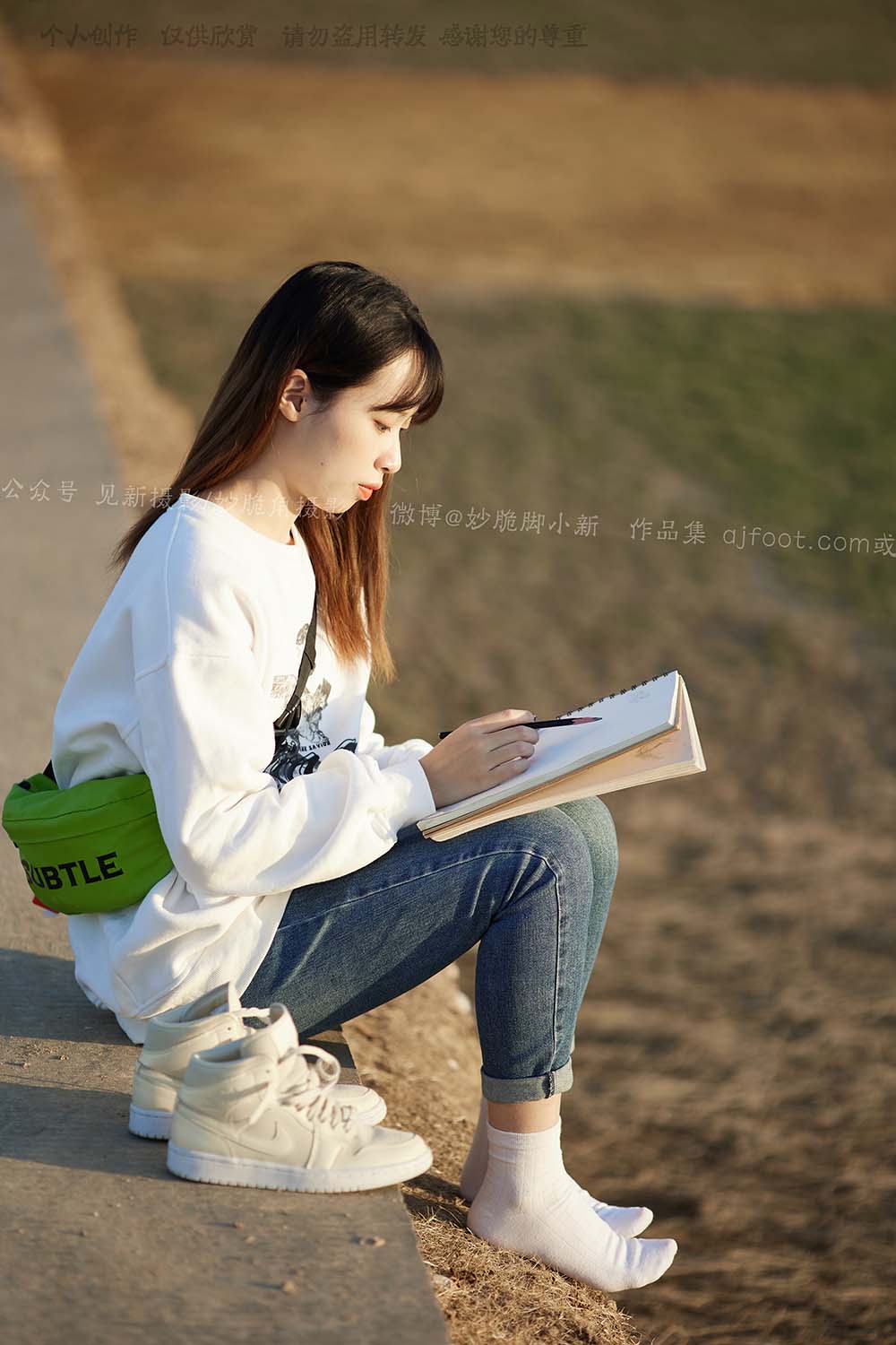 [见新摄影]NO.022 追赶落日余晖的逆光少女 JXSY见新摄影-第1张