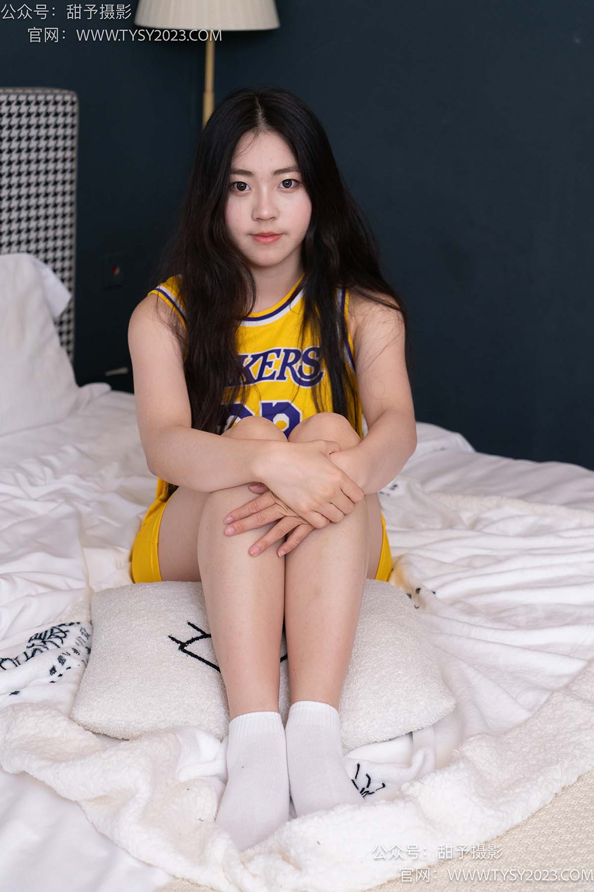 甜予摄影 NO.040 小云-板鞋、白棉袜 TYSY甜予摄影-第2张