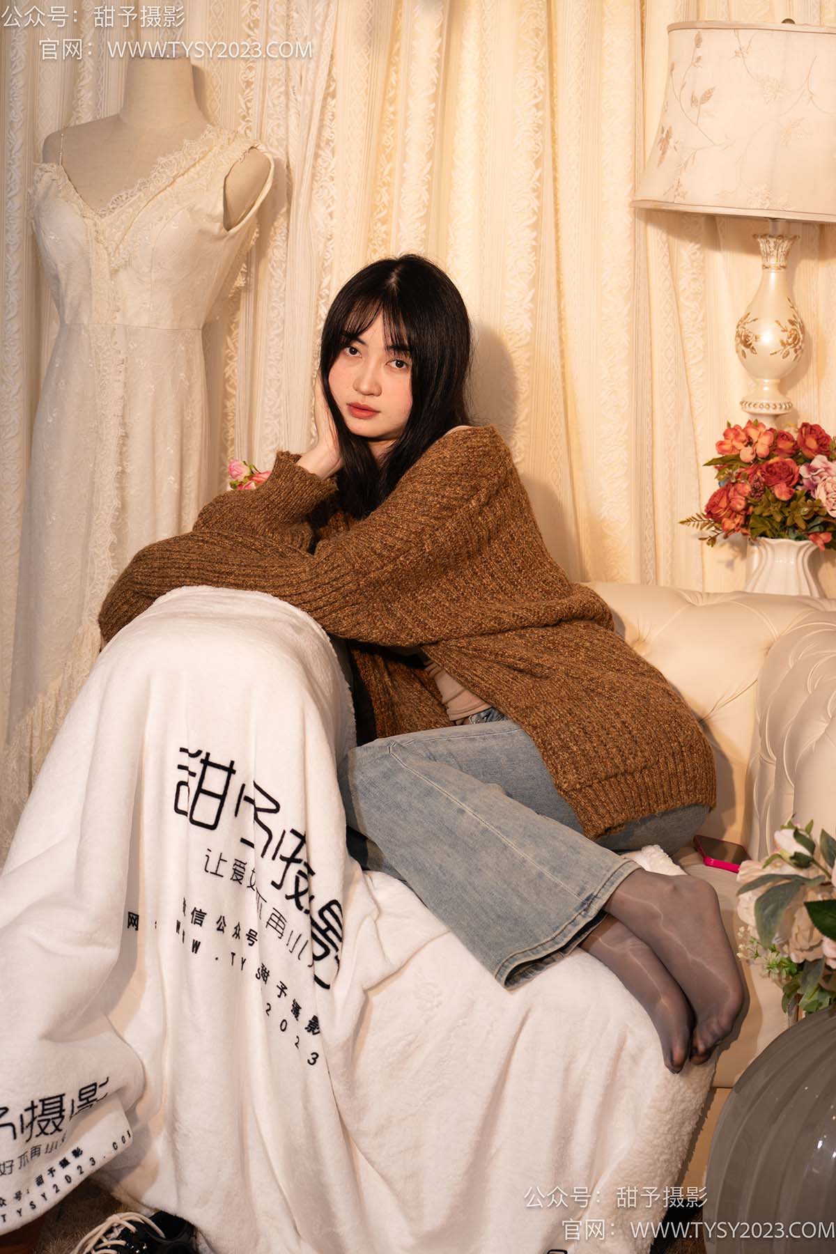 甜予摄影 NO.031 小野-皮鞋、白棉袜、油量灰丝 TYSY甜予摄影-第2张