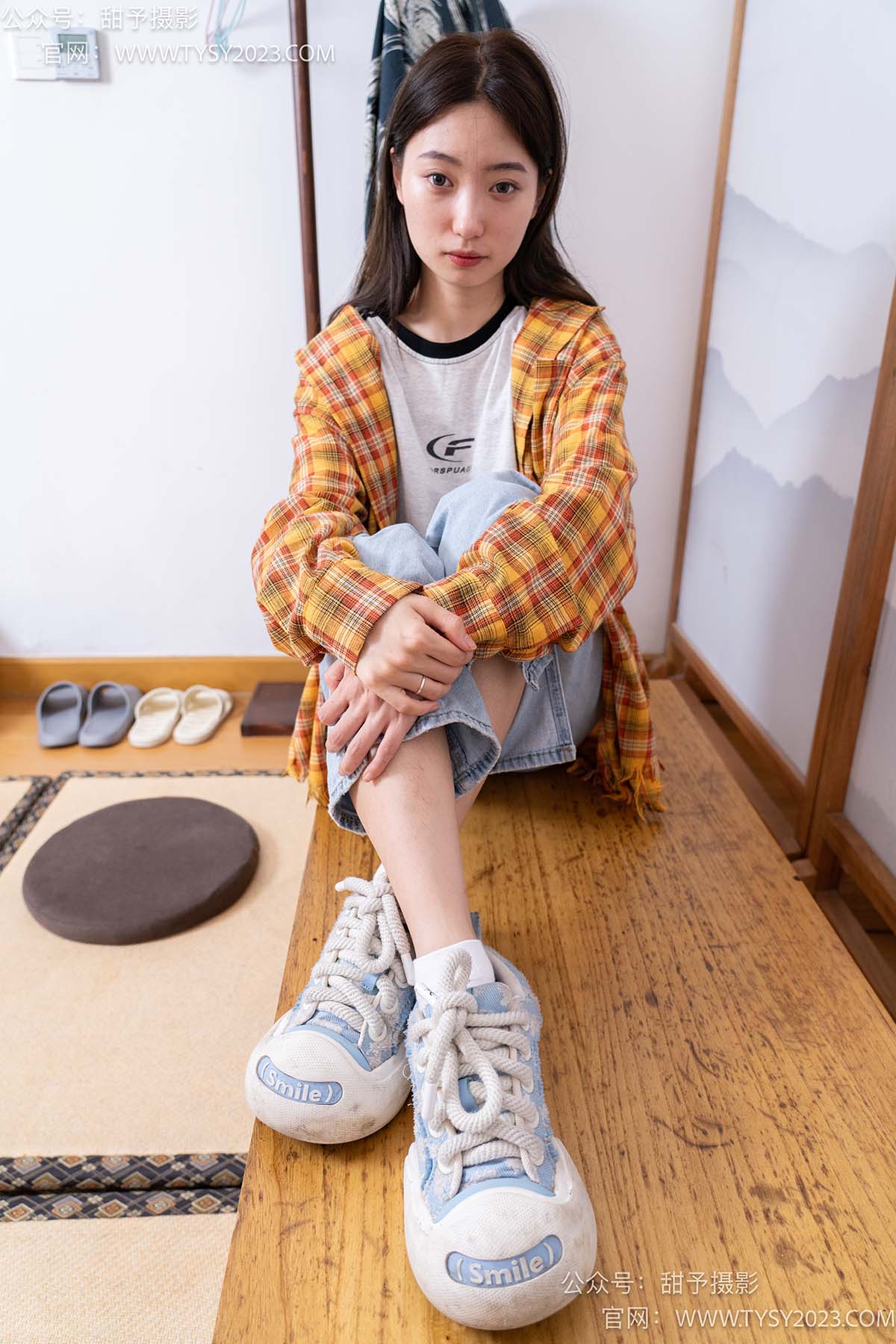 甜予摄影 NO.078 雪梨-帆布鞋、白棉袜、裸足 TYSY甜予摄影-第1张