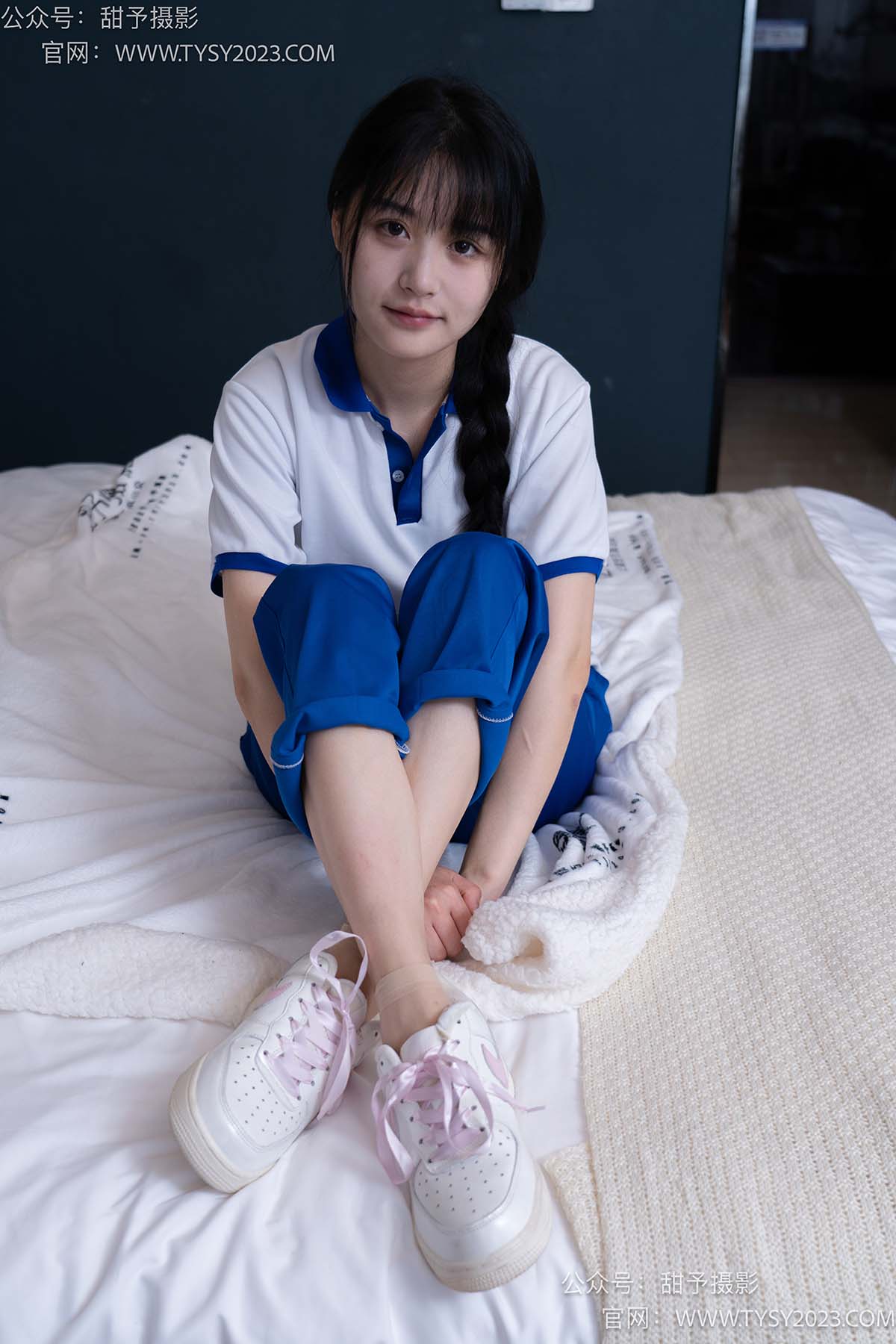甜予摄影 NO.091 澜澜-校服、白布鞋、板鞋、白棉袜、短肉丝、裸足 TYSY甜予摄影-第2张
