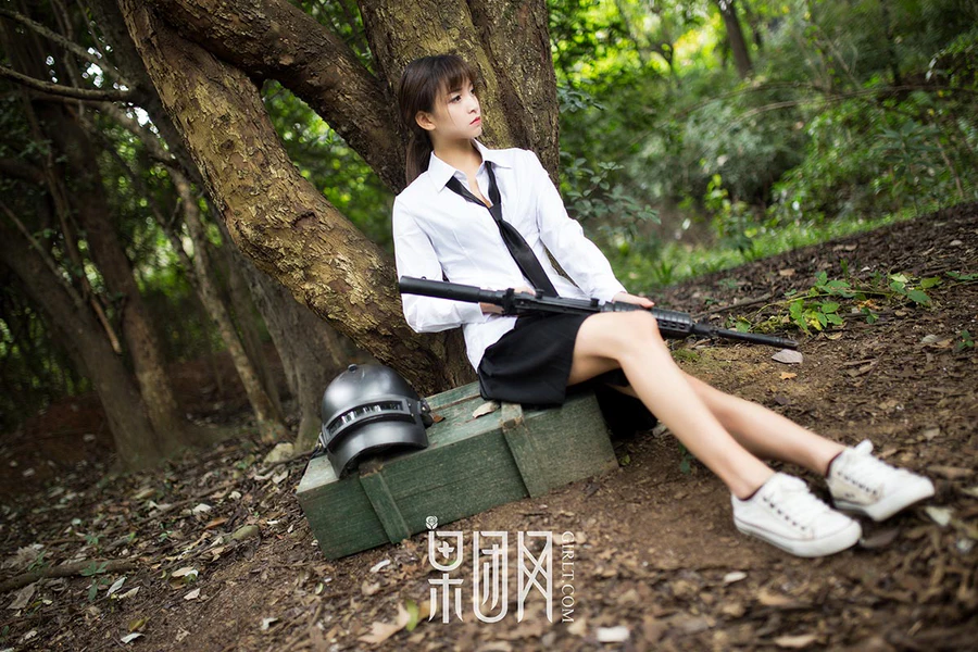 [Girlt果团网]2017.12.24 NO.109 美女野外激战 Girlt果团网-第2张