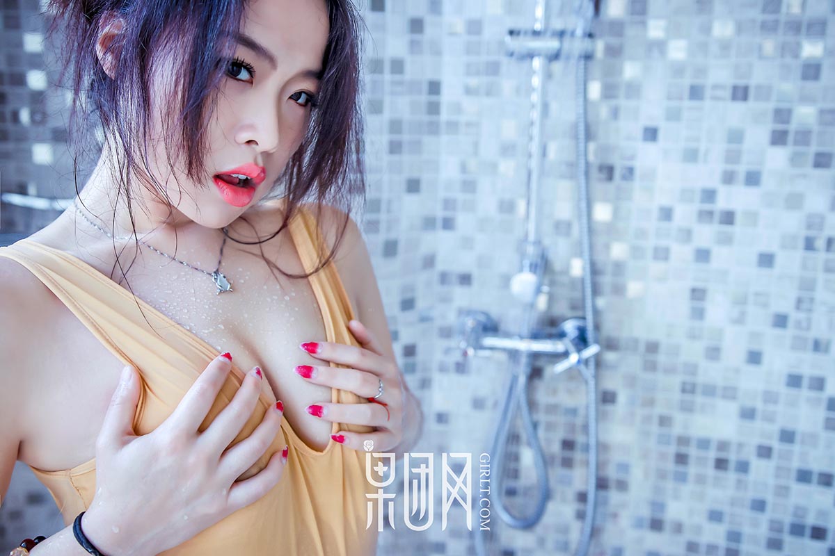 [Girlt果团网]投稿作品 2017.07.31 NO.020 泡沫之夏 邀君赏 Girlt果团网-第1张
