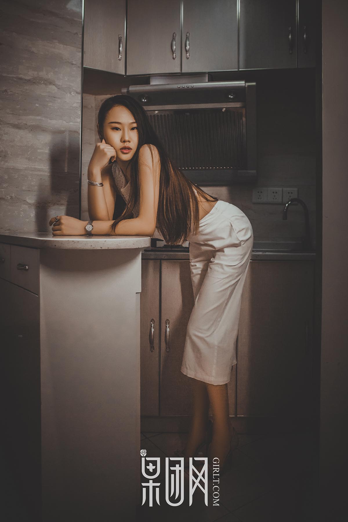 [Girlt果团网]投稿作品 2017.11.03 NO.033 厨房的芬芳不止于食物！ Girlt果团网-第1张