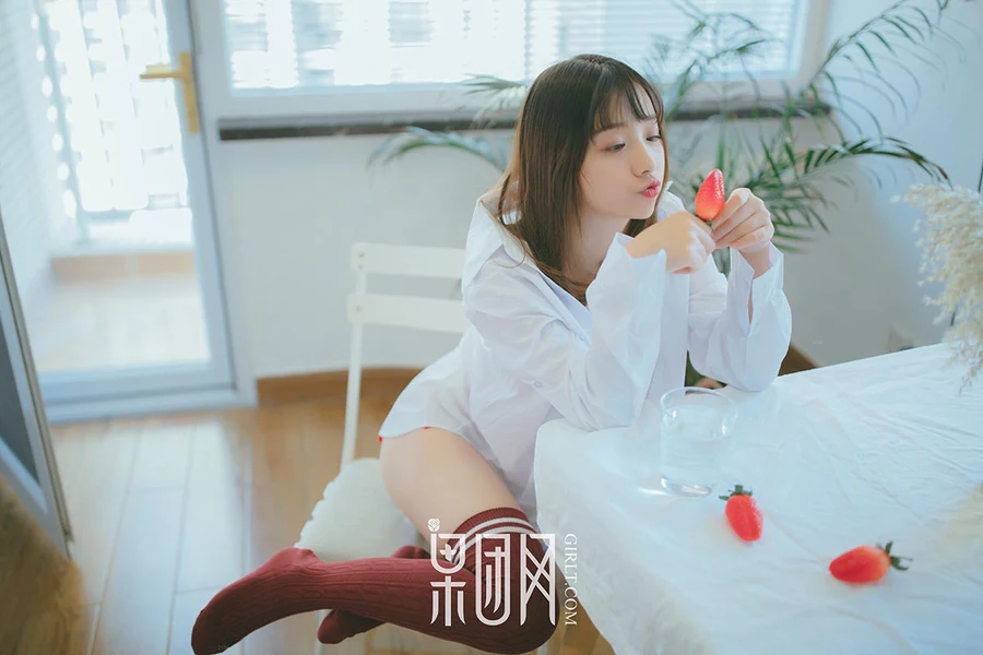 [Girlt果团网]熊川纪信 2018.03.25 NO.030 草莓姑娘 Girlt果团网-第1张