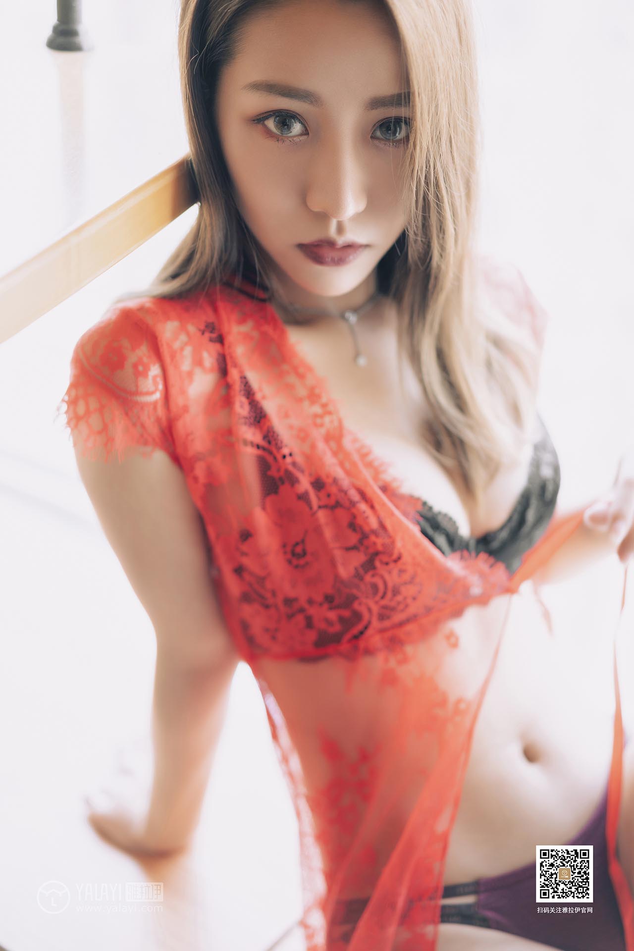 [YALAYI雅拉伊]2019.08.26 NO.381 红与黑 芊芊 YALAYI雅拉伊-第2张