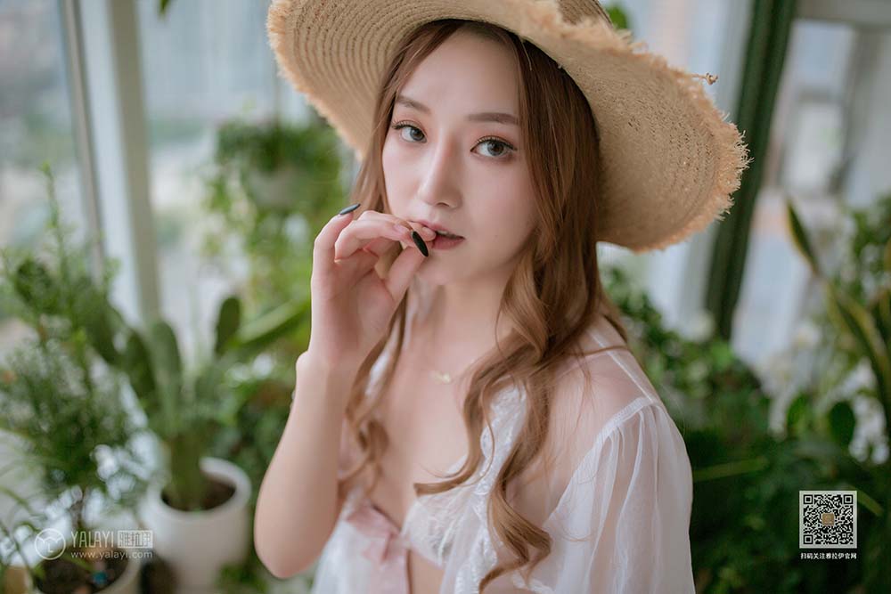[YALAYI雅拉伊]2020.06.02 NO.651 上官莹莹《从花园到闺房》 YALAYI雅拉伊-第1张