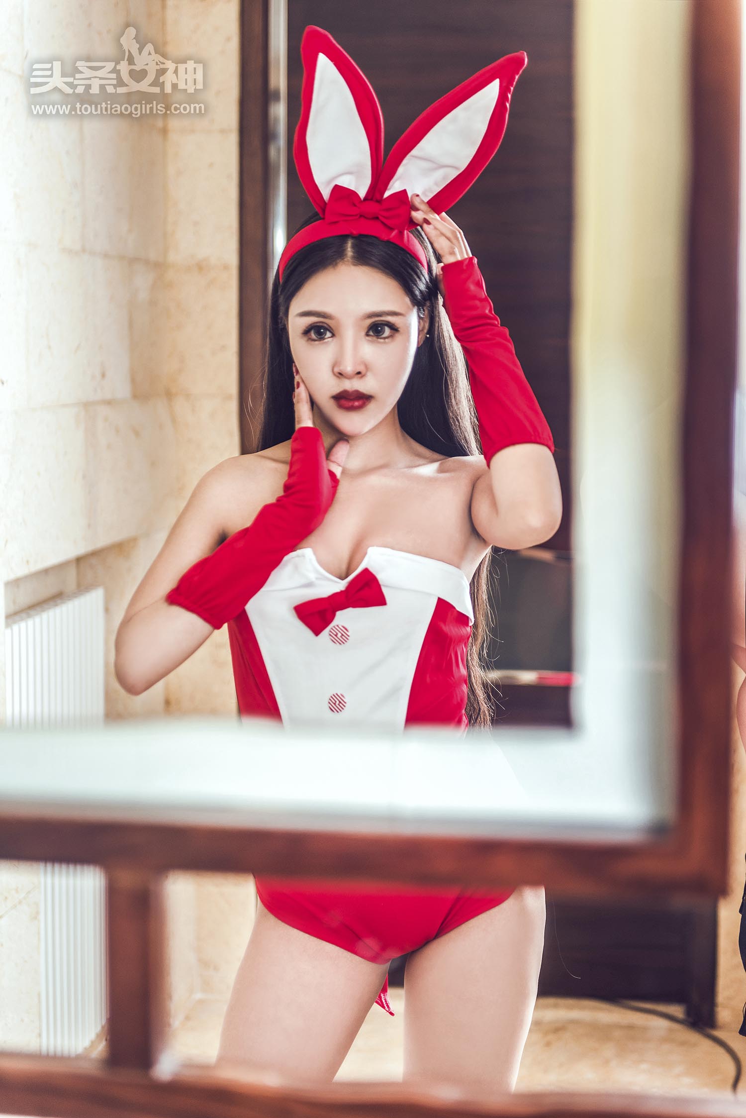 [TouTiao头条女神]2017.08.19 锦葵 美人秘书 TouTiao头条女神-第2张