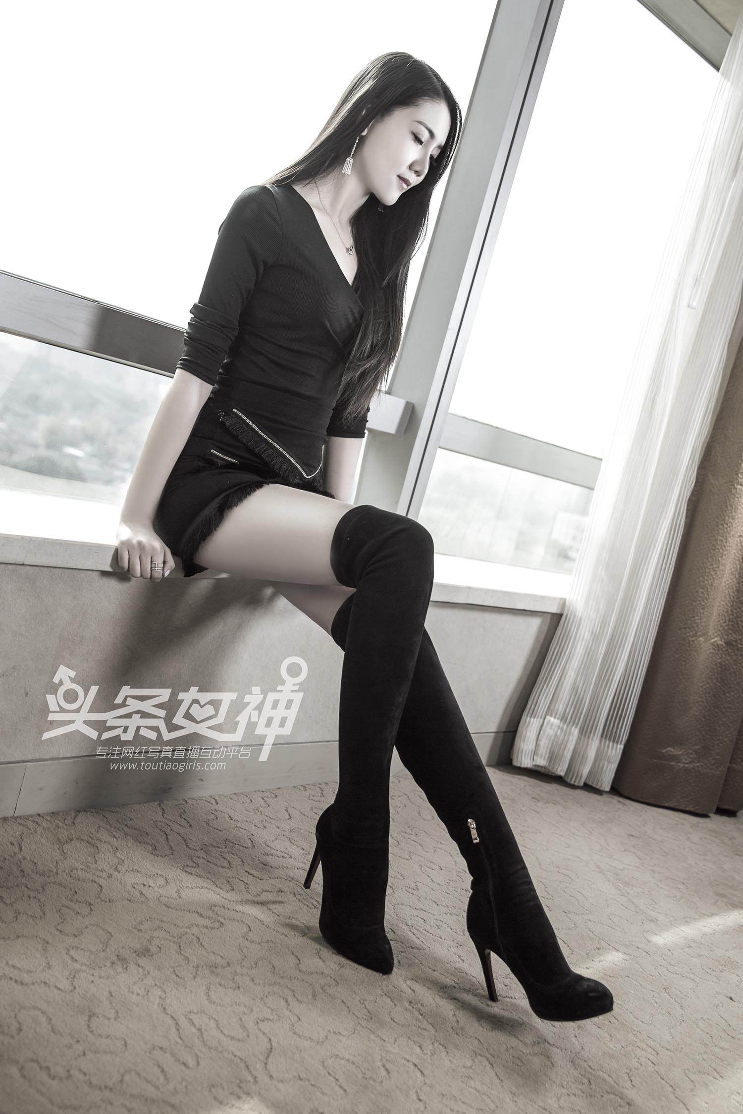 [TouTiao头条女神]2017.11.06 雪娇 美足征服 TouTiao头条女神-第1张