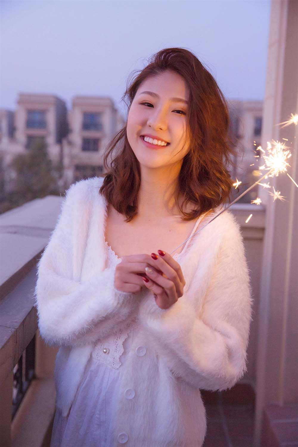 [YALAYI雅拉伊]2021.11.26 NO.1019 美丽的花火 YALAYI雅拉伊-第1张
