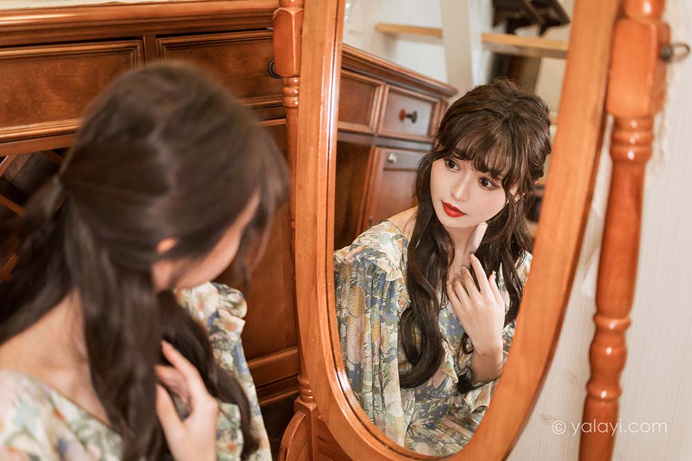 [YALAYI雅拉伊]2023.03.20 NO.1016 碎花裙少女 小亭 YALAYI雅拉伊-第2张