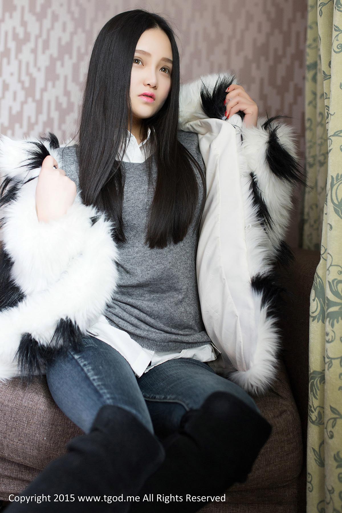 [TGOD推女神]2015.03.05 皮草VS白衬衣 可爱女神佩佩Cassie TGOD推女神-第2张