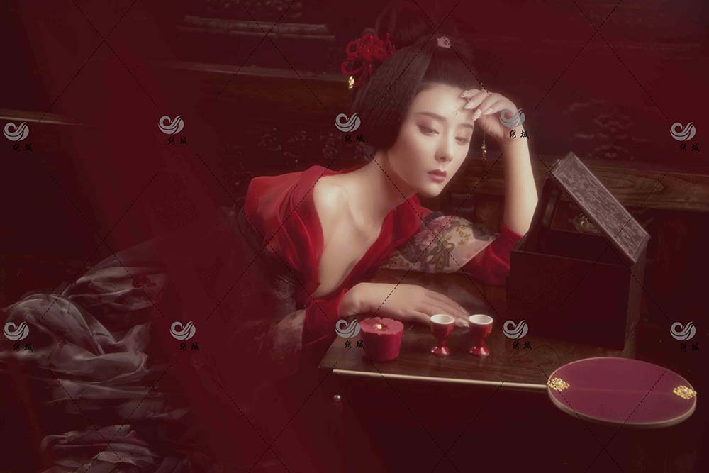 [TouTiao头条女神]2019.12.10 贵妃醉酒 莫晓希 TouTiao头条女神-第2张