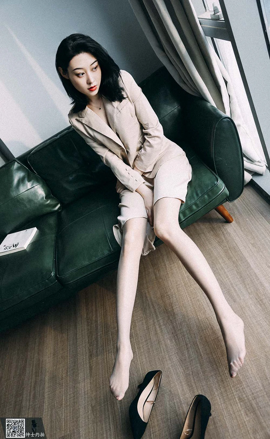 SHENSHI绅士 – SS002 依婷 SHENSHI绅士-第1张