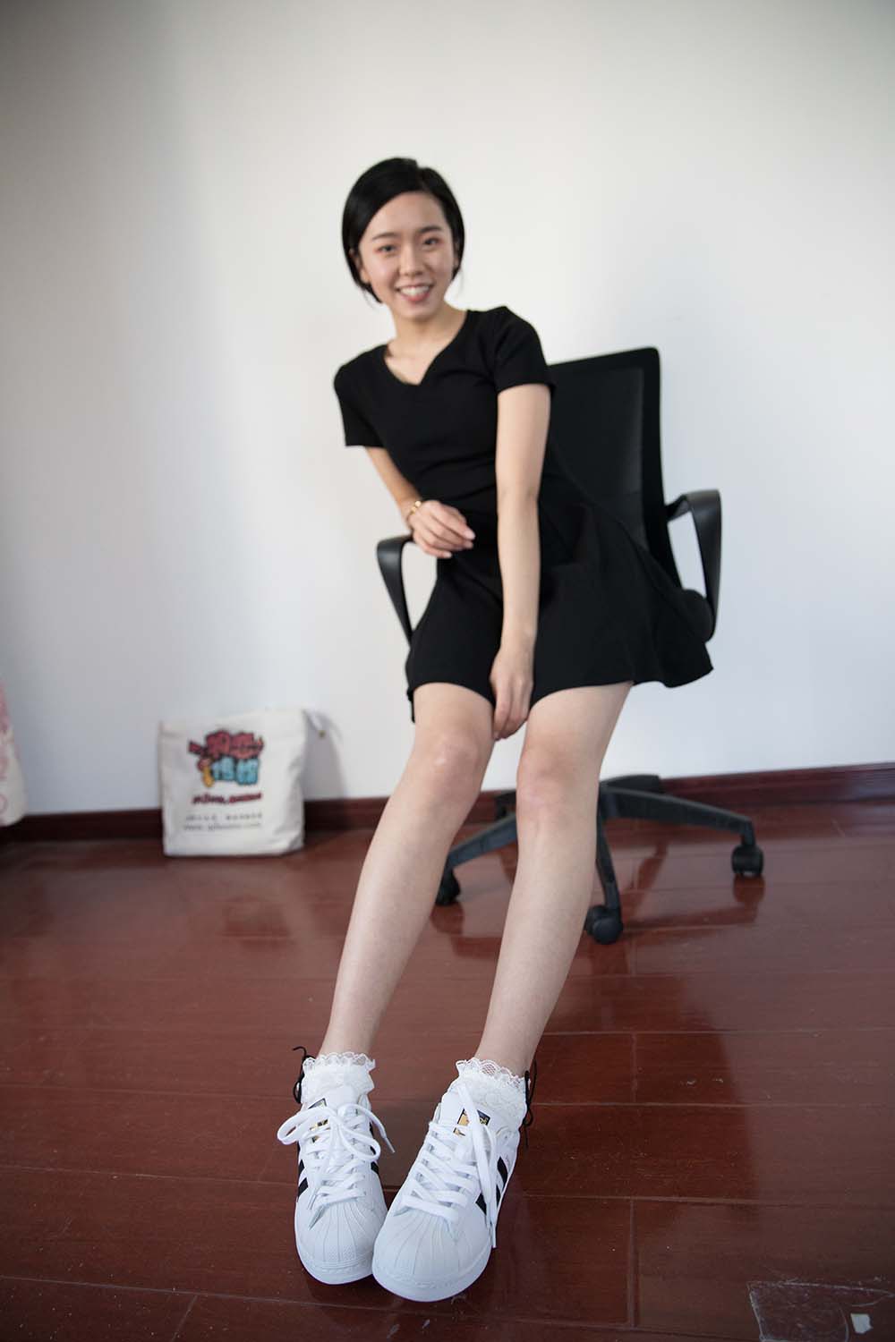 物恋传媒 NO.445 小飞-雨后彩虹 WLCM物恋传媒-第1张