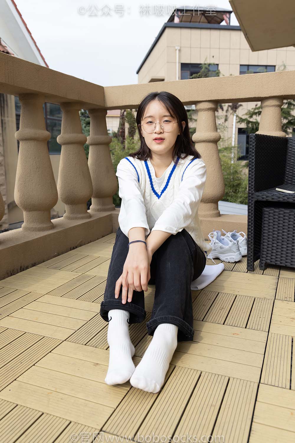 [BoBoSocks袜啵啵]积分限定作品 NO.007 熊熊-运动鞋、白棉袜、裸足 BoBoSocks袜啵啵-第1张