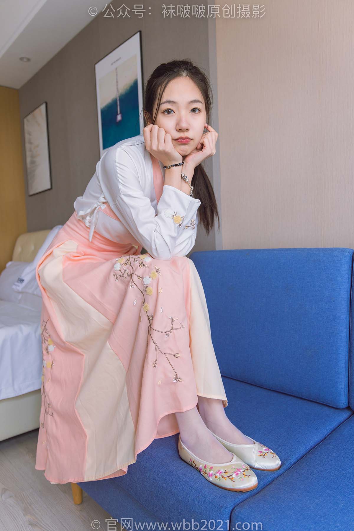 [BoBoSocks袜啵啵]NO.311 小甜豆-布鞋、白丝、裸足、古装 BoBoSocks袜啵啵-第1张