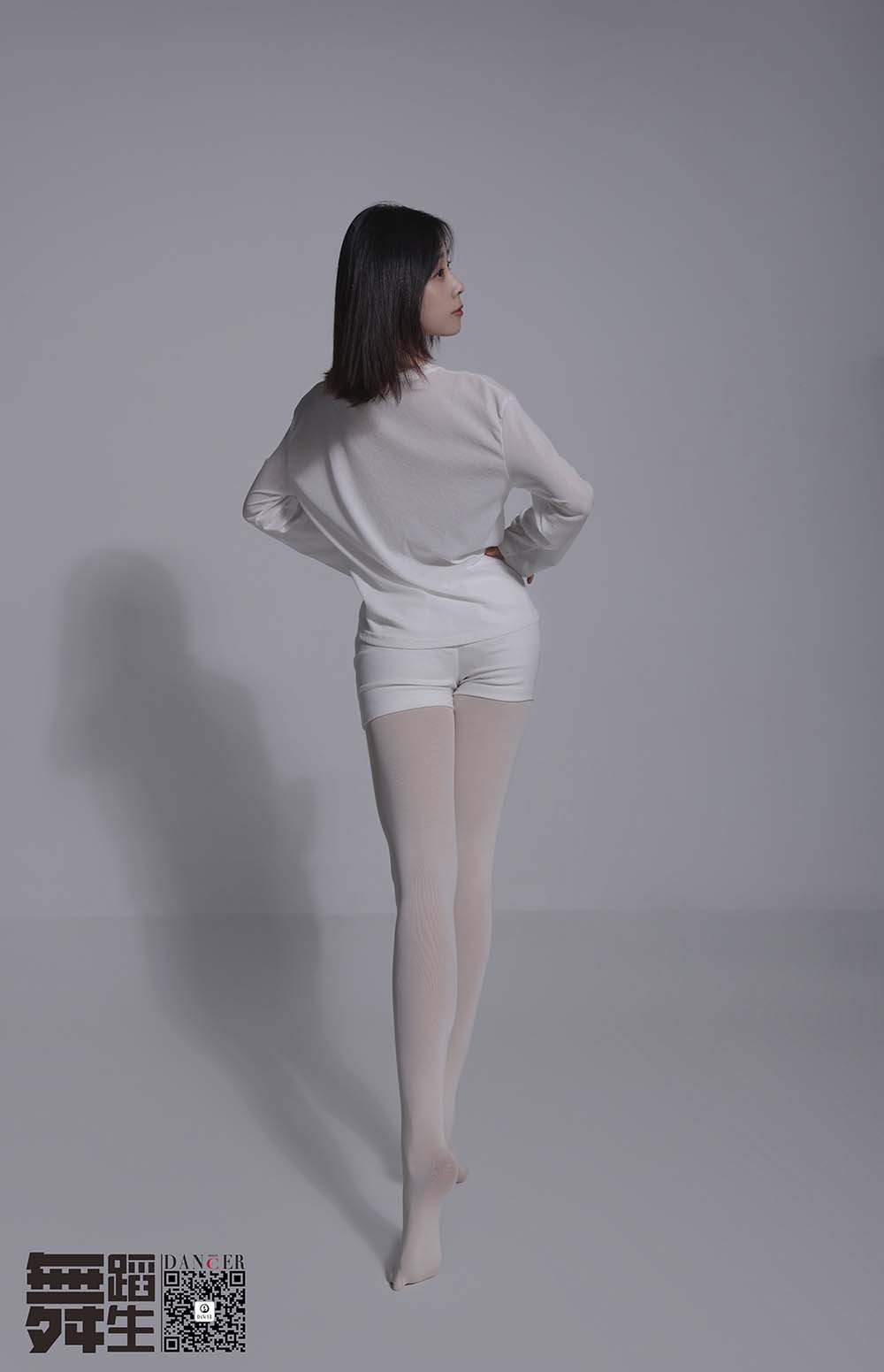 [GALLI嘉丽]舞蹈生日记 105 – 黑与白 佚名 GALLI嘉丽-第1张
