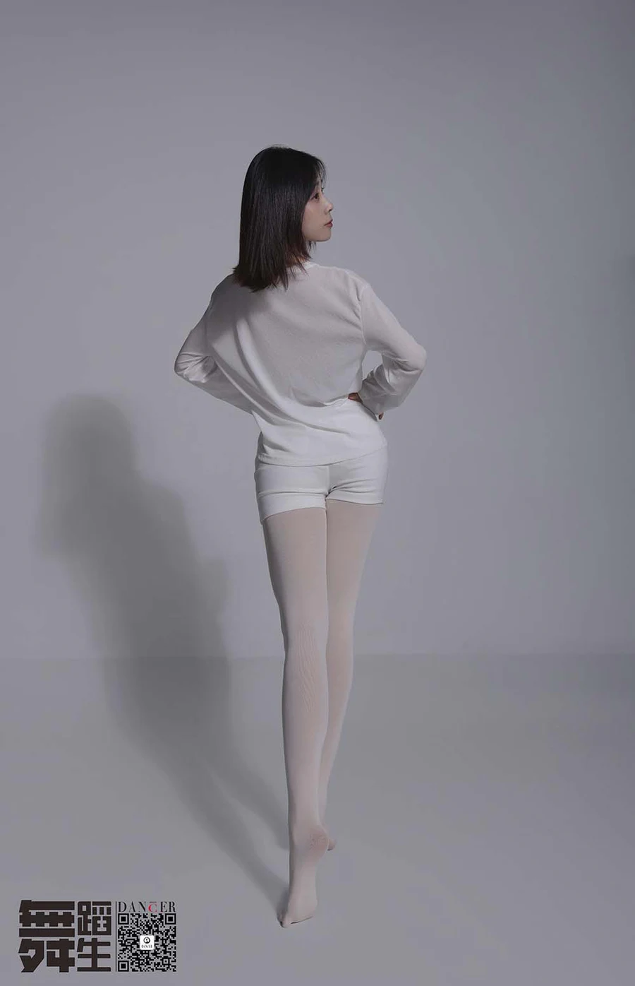 [GALLI嘉丽]舞蹈生日记 105 – 黑与白 佚名 GALLI嘉丽-第1张