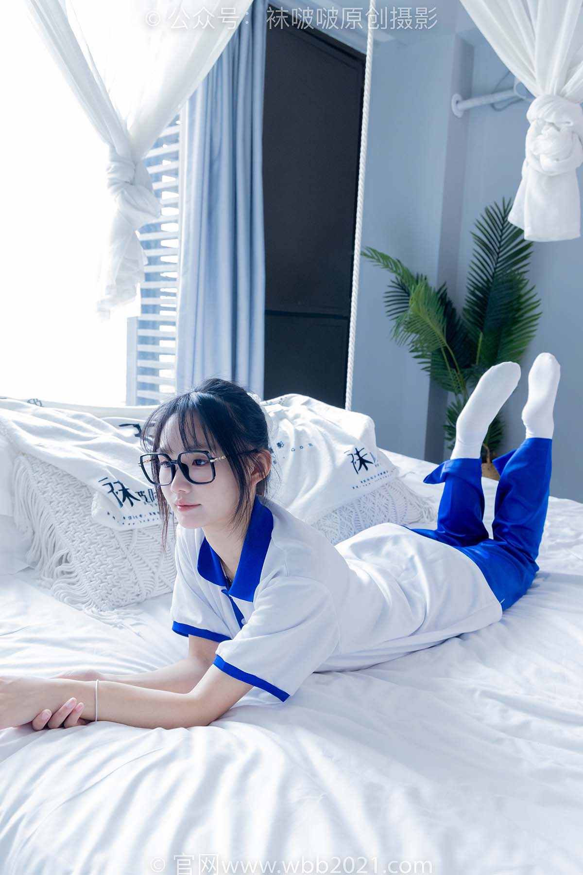 [BoBoSocks袜啵啵]NO.351 甜甜圈-板鞋、白棉袜、肉丝、校服裤里丝 BoBoSocks袜啵啵-第2张