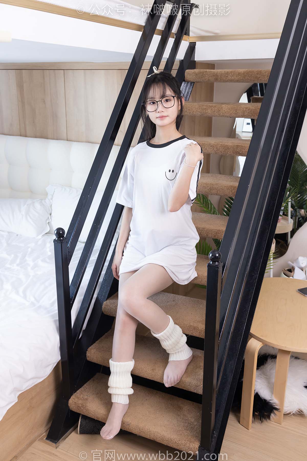 [BoBoSocks袜啵啵]NO.376 甜甜圈-运动鞋、堆堆袜套、白丝 BoBoSocks袜啵啵-第1张