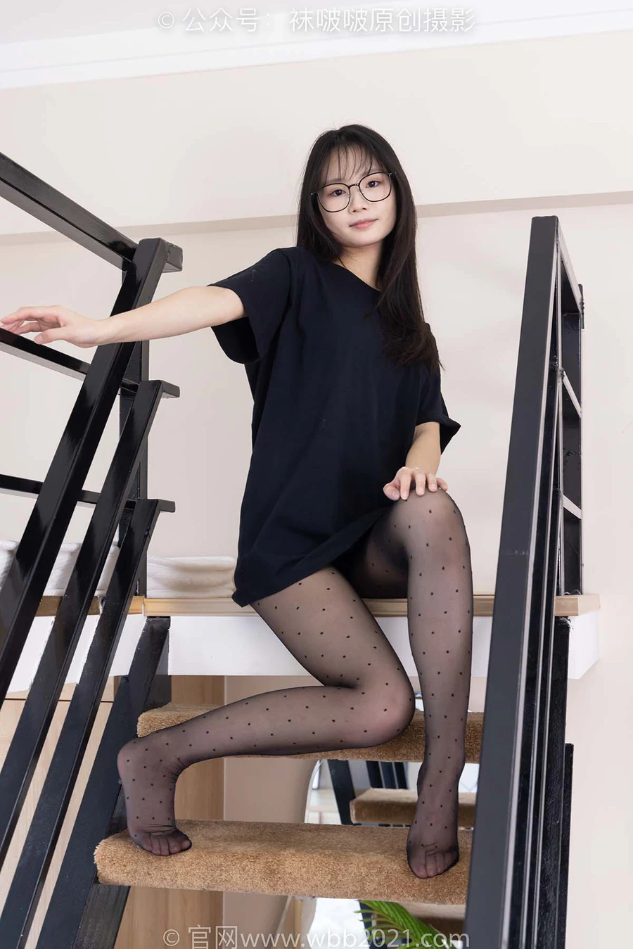 [BoBoSocks袜啵啵]NO.418 甜甜圈-板鞋、白棉袜、波点黑丝 BoBoSocks袜啵啵-第2张