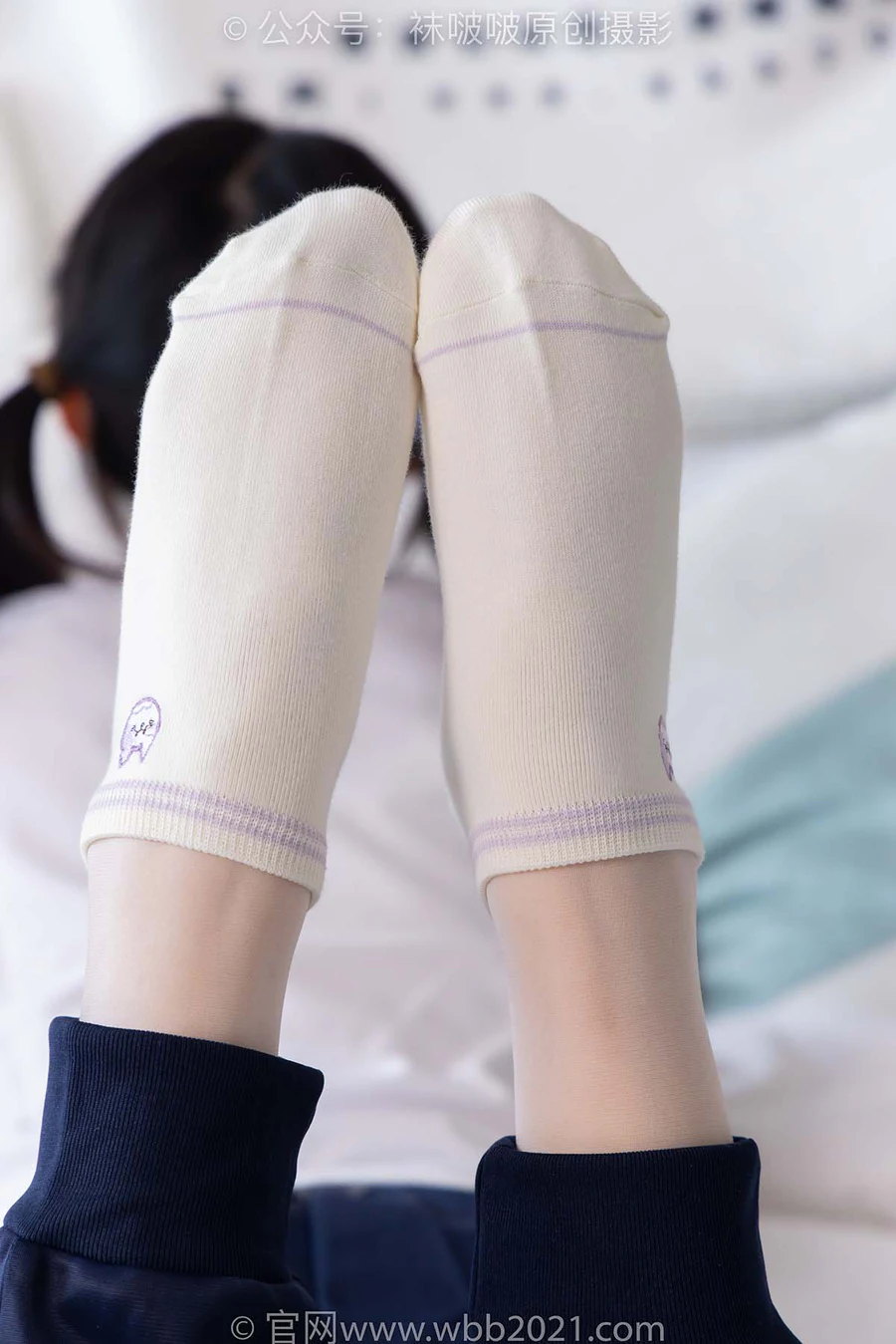 [BoBoSocks袜啵啵]NO.446 甜甜圈 板鞋、白棉袜、白丝、校服裤里丝 BoBoSocks袜啵啵-第1张