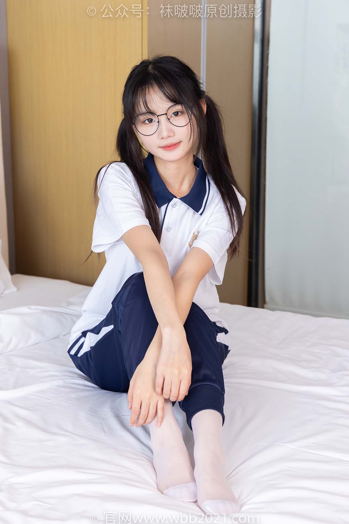 [BoBoSocks袜啵啵]NO.446 甜甜圈 板鞋、白棉袜、白丝、校服裤里丝 BoBoSocks袜啵啵-第2张