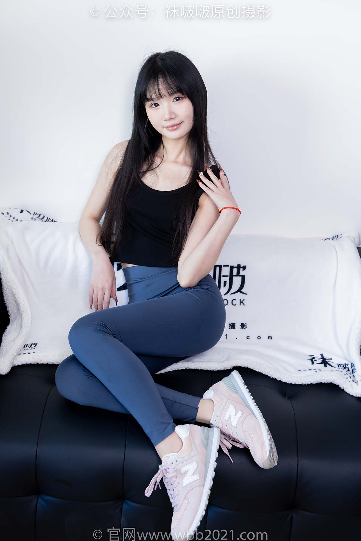[BoBoSocks袜啵啵]NO.493 甜甜圈-运动鞋、薄肉丝、瑜伽裤裤里丝 BoBoSocks袜啵啵-第1张