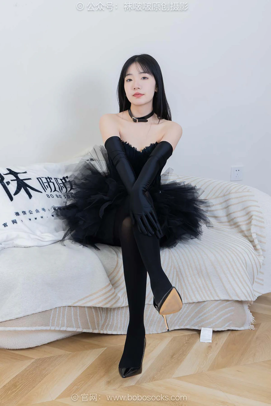 [BoBoSocks袜啵啵]NO.487 小甜豆 高跟鞋、油亮厚黑丝、黑色丝手套 BoBoSocks袜啵啵-第2张