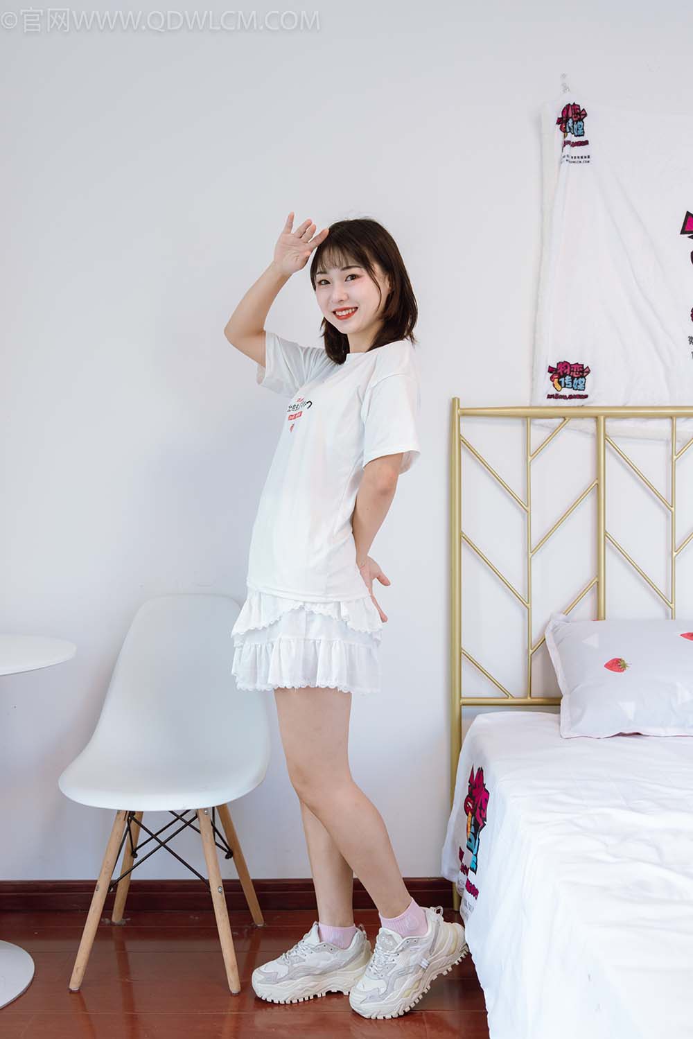 物恋传媒 NO.1019 月心-运动鞋、棉袜、裸足 WLCM物恋传媒-第1张