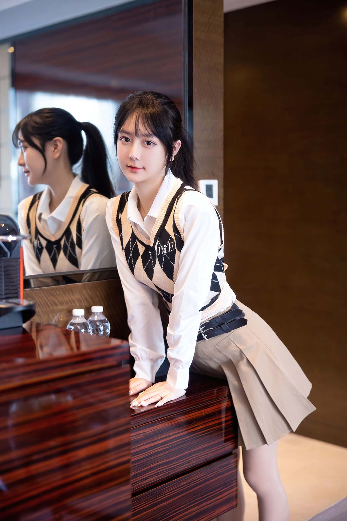 谢小蒽(幼幼) – 电动玩具写真 JPJX极品精选-第1张