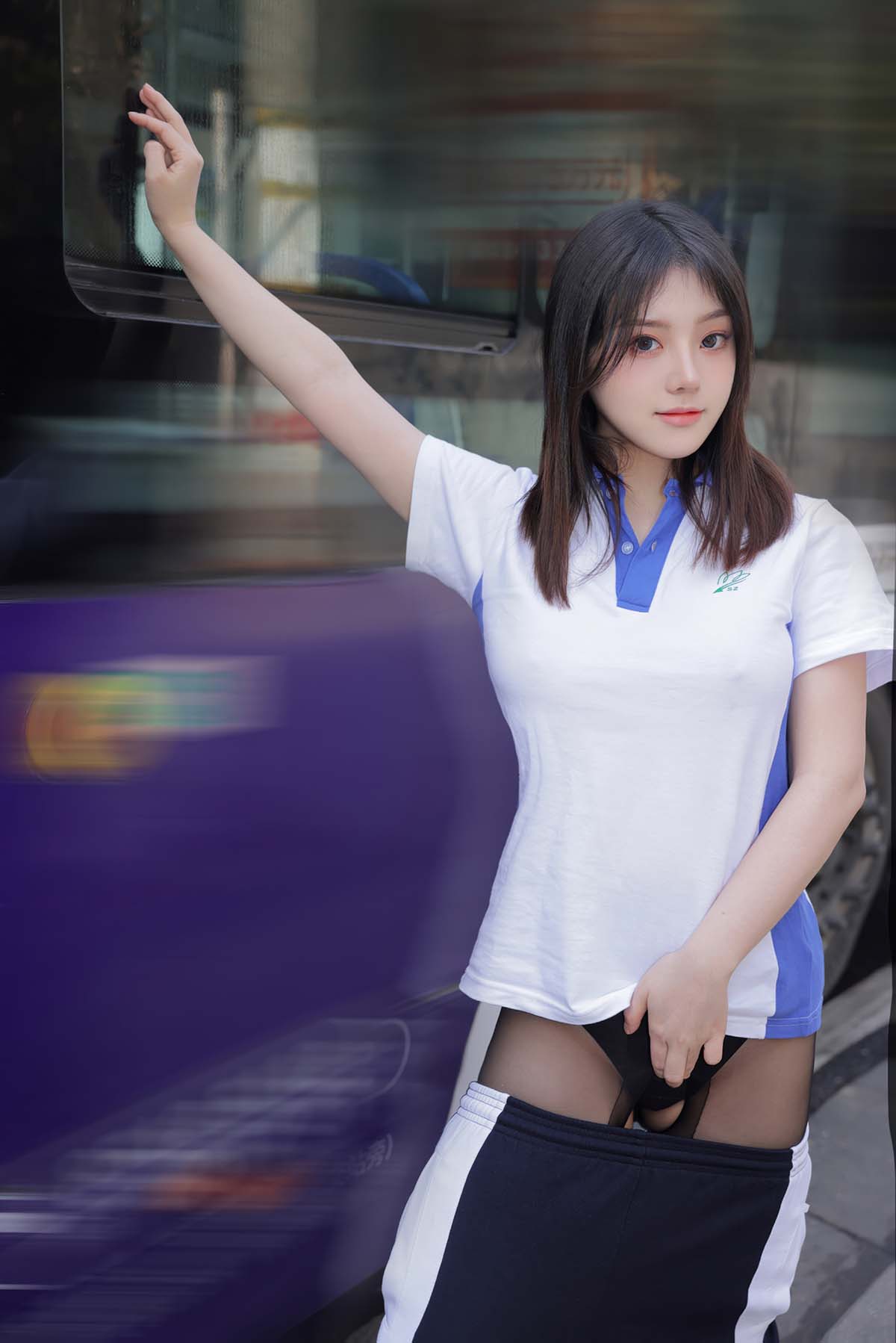 豆瓣酱 – 公交车写真 JPJX极品精选-第1张