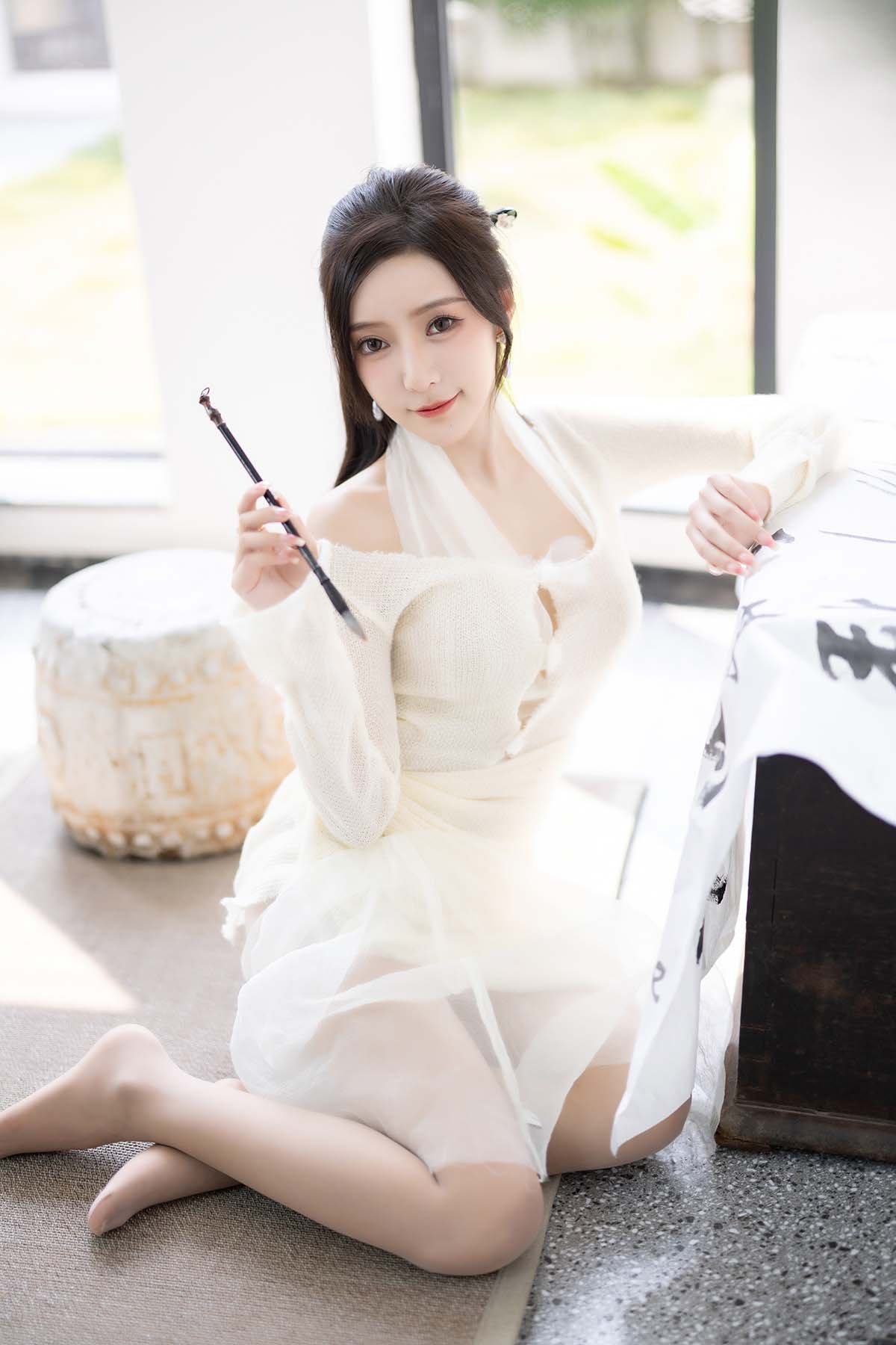 王馨瑶Yanni – 白色连衣裙-字画 JPJX极品精选-第1张