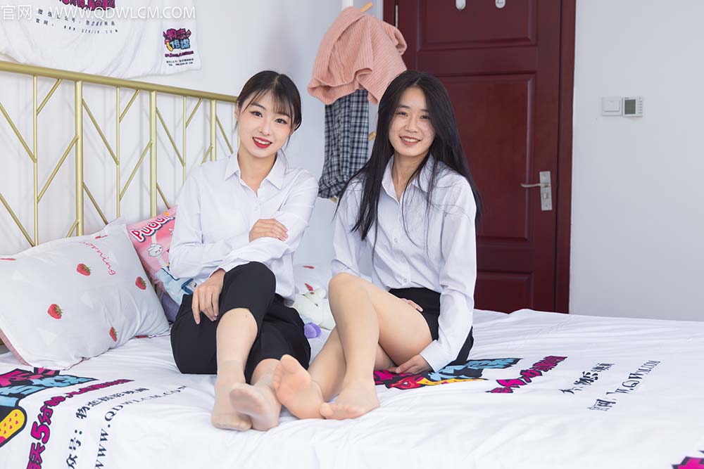 物恋传媒 NO.1383 菜菜&月心-闺蜜时光 WLCM物恋传媒-第1张