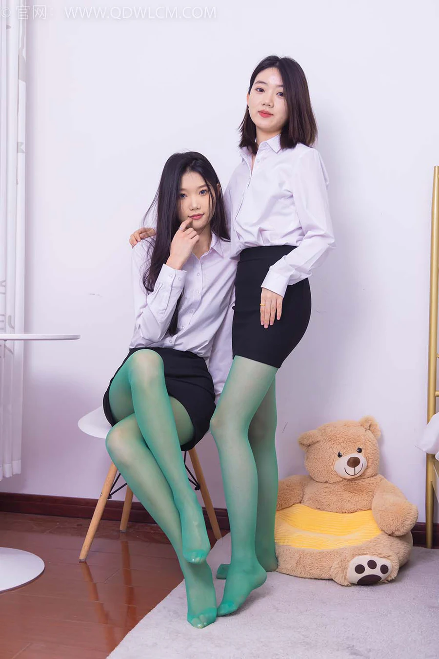 物恋传媒 NO.1463 小竹&欢欢-办公室姐妹 WLCM物恋传媒-第1张