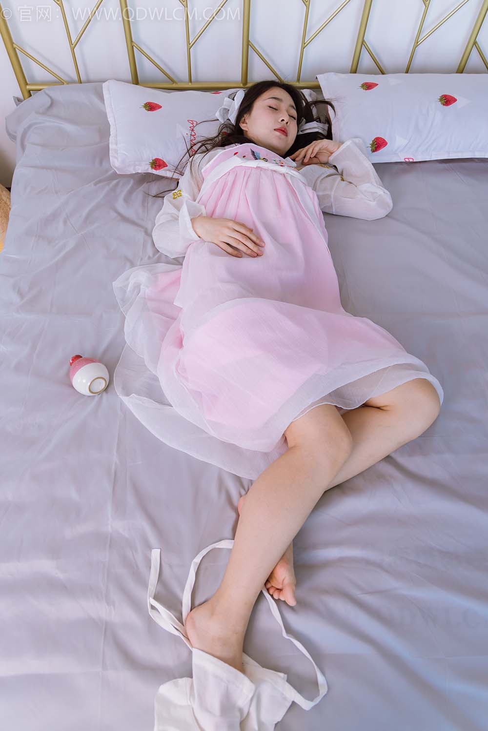 物恋传媒 NO.1484 美兔-杏花微雨 WLCM物恋传媒-第2张