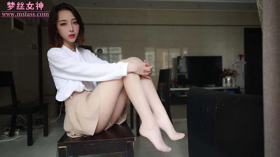 [MSLASS梦丝女神]2020.06.12 V.062 乔儿《肉色美女主播》视频 MSLASS梦丝女神视频-第1张