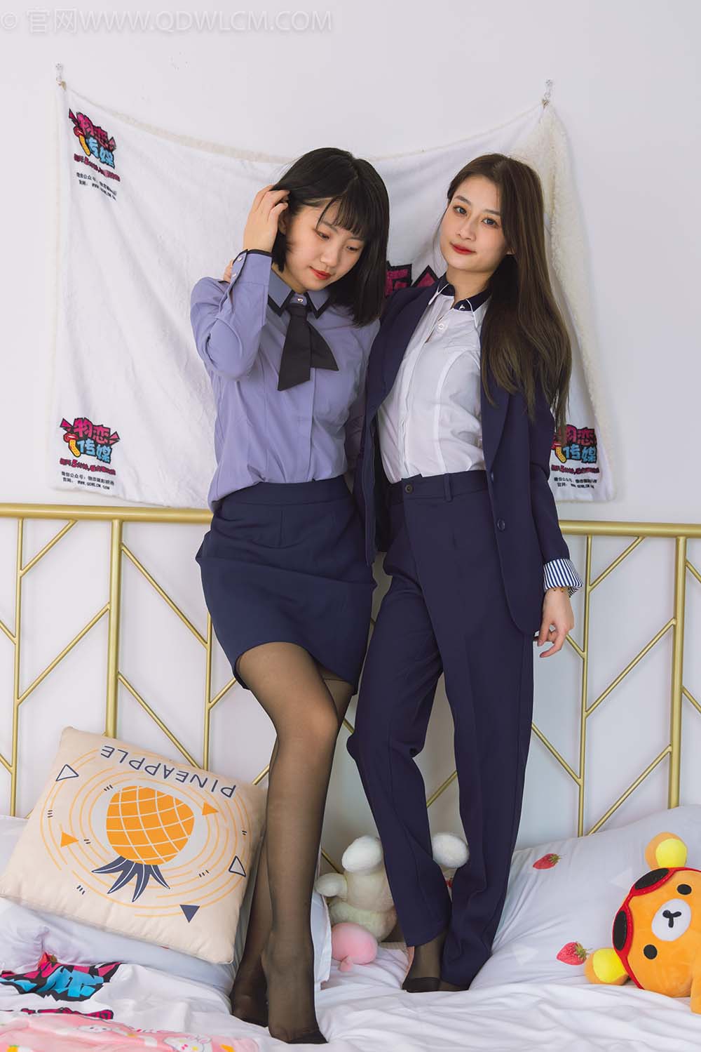 物恋传媒 NO.1498 暗月&卿卿-办公室闺蜜 WLCM物恋传媒-第2张
