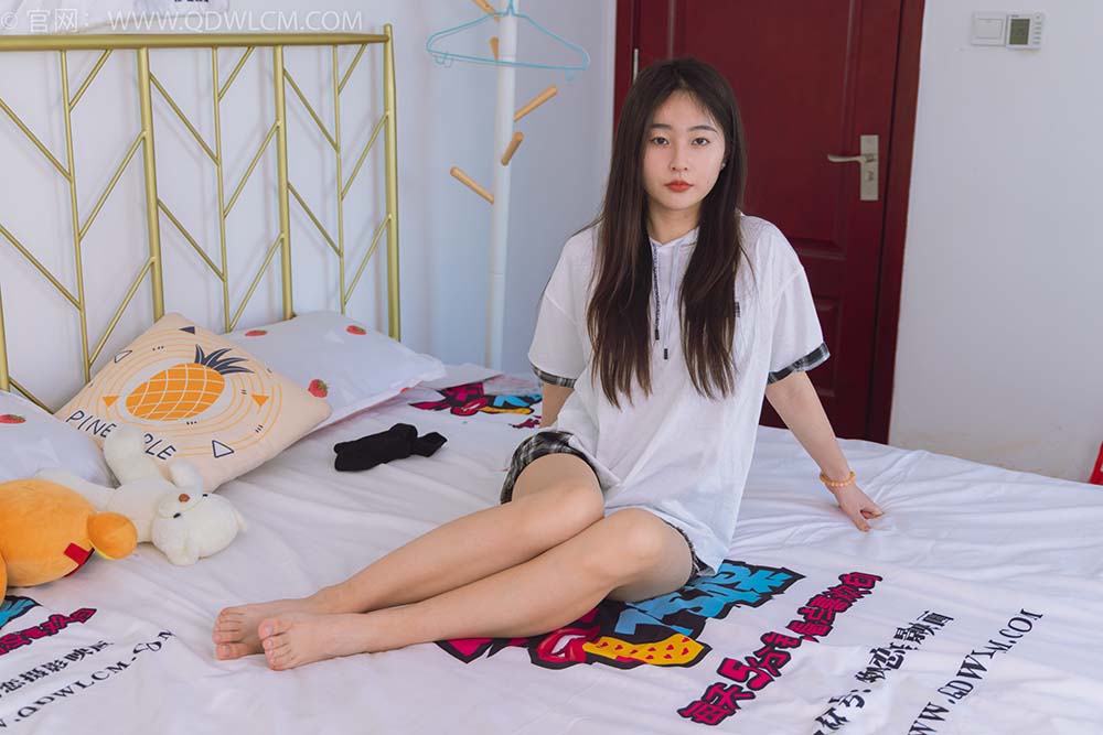 物恋传媒 NO.1529 美兔-秋日落叶 WLCM物恋传媒-第2张