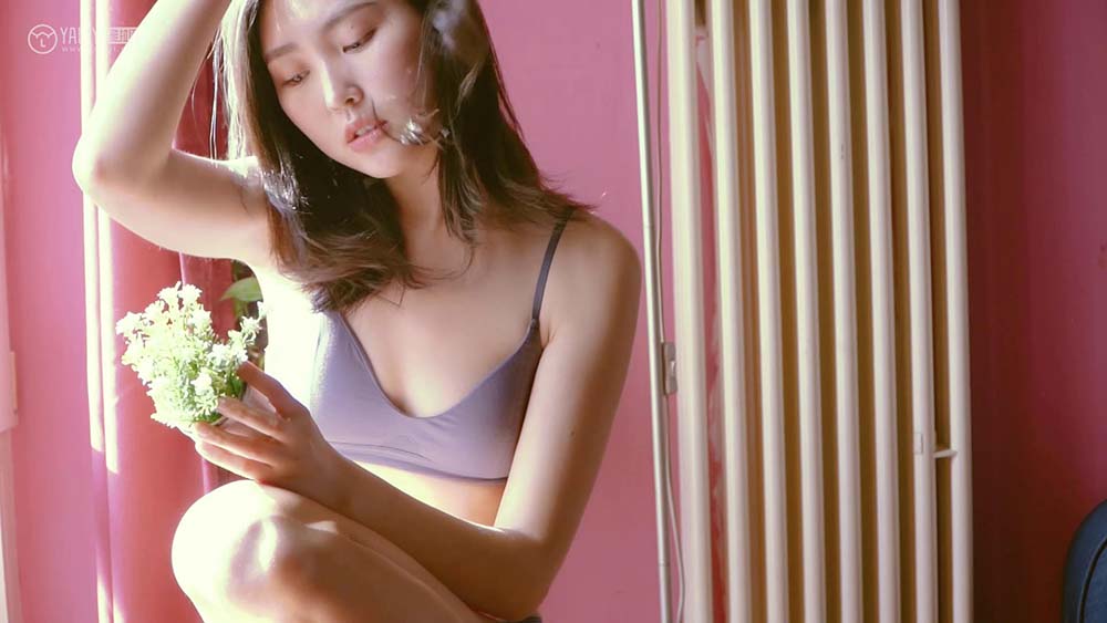 [YALAYI雅拉伊]视频 2020.10.02 V146《追光》苍儿 YALAYI雅拉伊视频-第2张