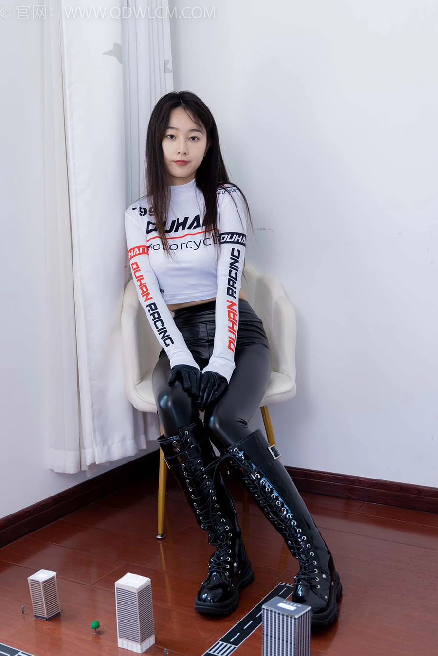 物恋传媒 NO.1635 美兔-机车酷女孩 WLCM物恋传媒-第1张