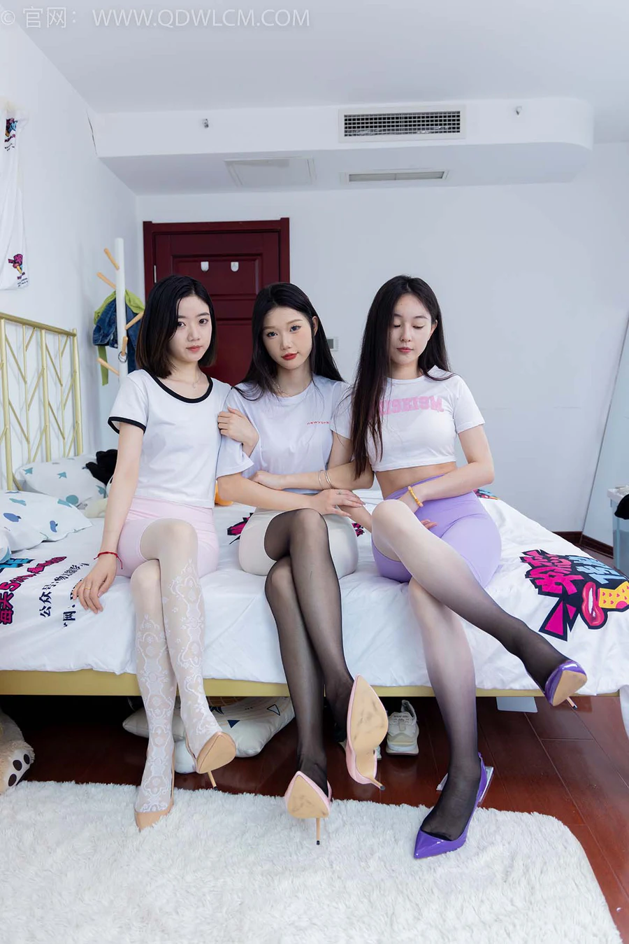 物恋传媒 NO.1804 小竹&美兔&欢欢-元旦快乐 WLCM物恋传媒-第1张
