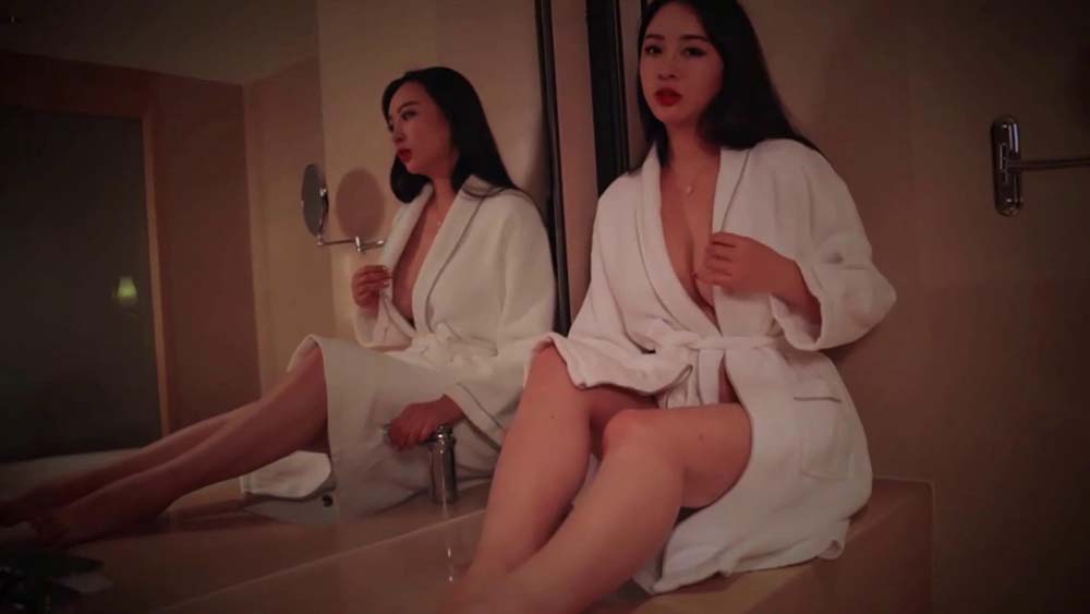 [YouMi尤蜜]视频 2020.05.08 NO.637 氤氲少女の浴室之旅 鱼儿 YouMei尤美视频-第1张