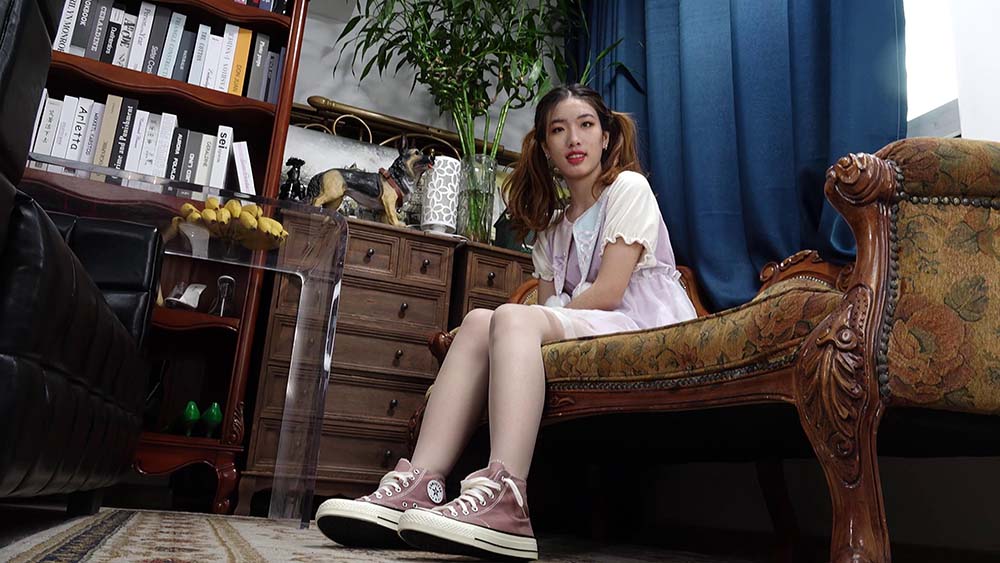 [K&M丝足视频]NO.0106 双马尾肉丝帆布鞋美女足秀 KM丝足视频-第1张
