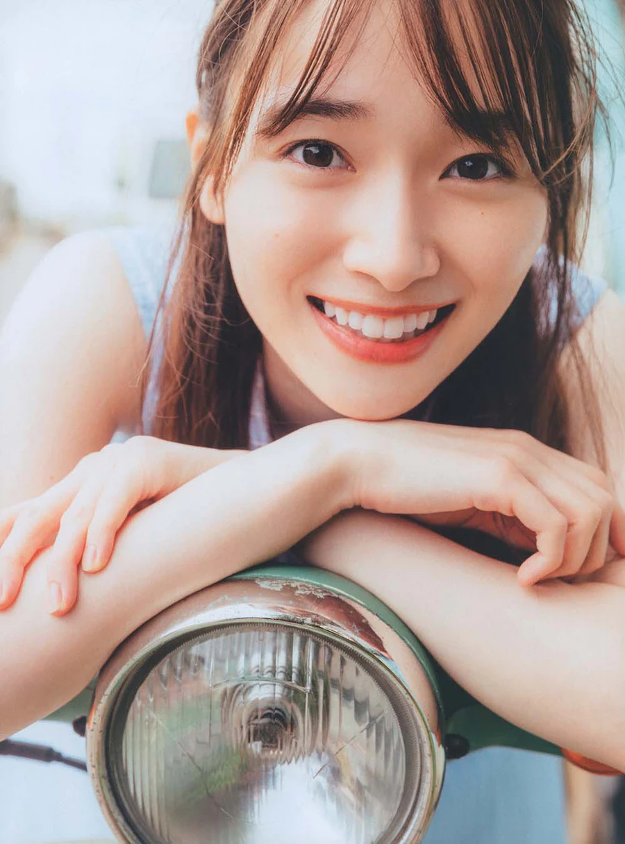 Rena Moriya 守屋麗奈 – 1st Photobook Egao no Guu, Choki, Paa 笑顔のグー、チョキ、パー Photobook-第2张